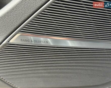 Серый Ауди Q8, объемом двигателя 3 л и пробегом 20 тыс. км за 87000 $, фото 82 на Automoto.ua