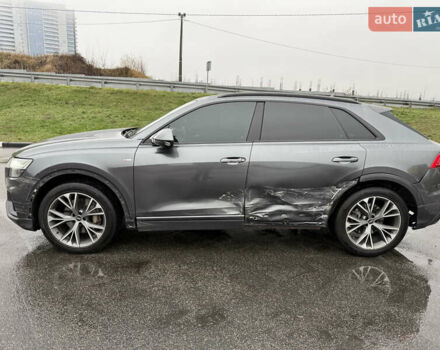 Сірий Ауді Q8, об'ємом двигуна 2.97 л та пробігом 395 тис. км за 39900 $, фото 3 на Automoto.ua