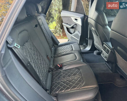 Серый Ауди Q8, объемом двигателя 3 л и пробегом 90 тыс. км за 68500 $, фото 68 на Automoto.ua