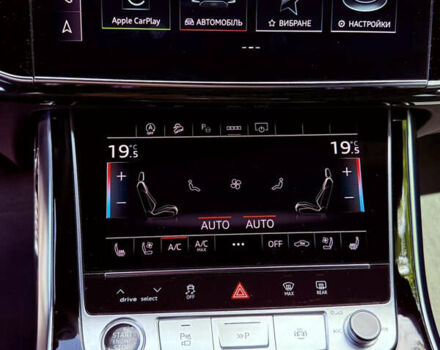 Серый Ауди Q8, объемом двигателя 2.97 л и пробегом 127 тыс. км за 70000 $, фото 16 на Automoto.ua