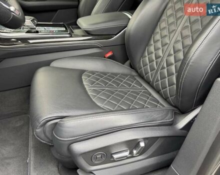 Серый Ауди Q8, объемом двигателя 3 л и пробегом 20 тыс. км за 87000 $, фото 33 на Automoto.ua