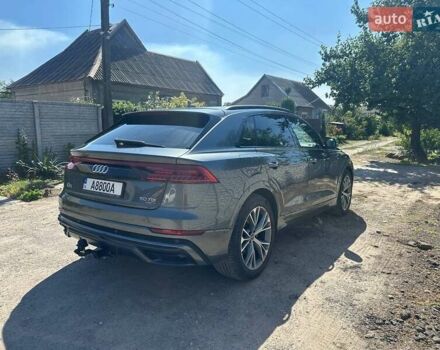 Сірий Ауді Q8, об'ємом двигуна 3 л та пробігом 165 тис. км за 57900 $, фото 3 на Automoto.ua