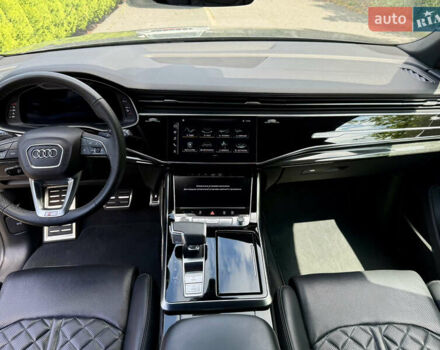 Серый Ауди Q8, объемом двигателя 2.97 л и пробегом 127 тыс. км за 70000 $, фото 9 на Automoto.ua