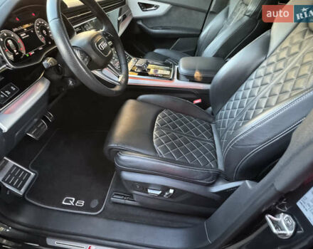 Серый Ауди Q8, объемом двигателя 3 л и пробегом 90 тыс. км за 68500 $, фото 47 на Automoto.ua