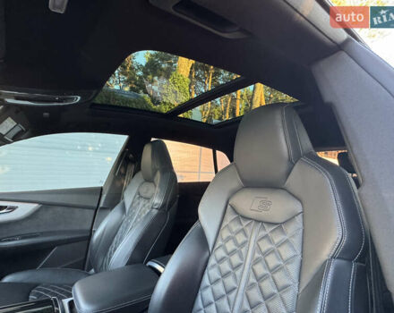 Серый Ауди Q8, объемом двигателя 3 л и пробегом 90 тыс. км за 68500 $, фото 56 на Automoto.ua