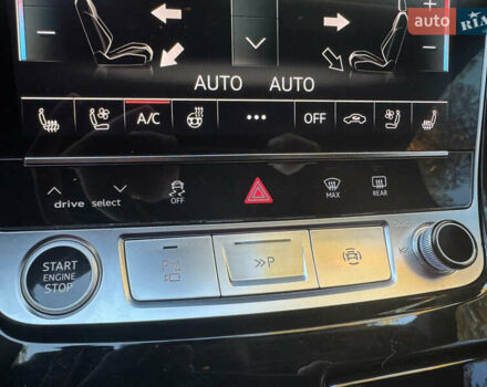 Серый Ауди Q8, объемом двигателя 3 л и пробегом 90 тыс. км за 68500 $, фото 90 на Automoto.ua