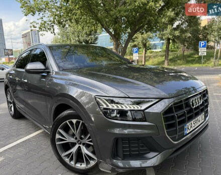 Серый Ауди Q8, объемом двигателя 2.97 л и пробегом 28 тыс. км за 84999 $, фото 3 на Automoto.ua