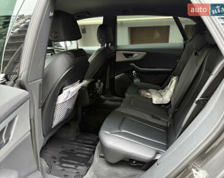 Серый Ауди Q8, объемом двигателя 2.97 л и пробегом 68 тыс. км за 68000 $, фото 5 на Automoto.ua