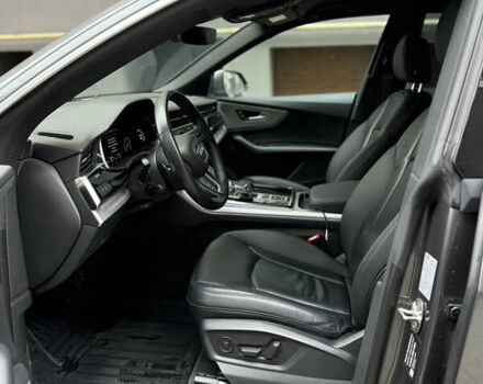 Серый Ауди Q8, объемом двигателя 2.97 л и пробегом 68 тыс. км за 68000 $, фото 8 на Automoto.ua