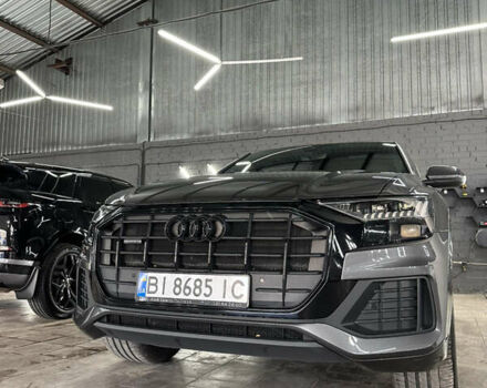 Сірий Ауді Q8, об'ємом двигуна 2.97 л та пробігом 52 тис. км за 75500 $, фото 4 на Automoto.ua