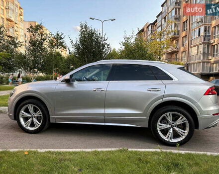 Серый Ауди Q8, объемом двигателя 3 л и пробегом 40 тыс. км за 56750 $, фото 24 на Automoto.ua
