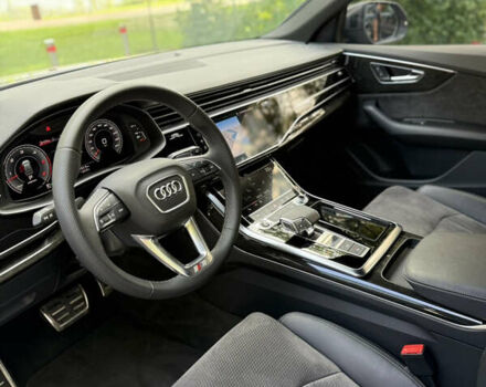 Серый Ауди Q8, объемом двигателя 2.97 л и пробегом 28 тыс. км за 84999 $, фото 28 на Automoto.ua