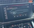 Сірий Ауді Q8, об'ємом двигуна 3 л та пробігом 67 тис. км за 73000 $, фото 53 на Automoto.ua