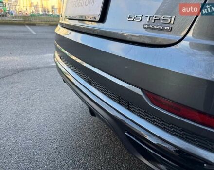 Сірий Ауді Q8, об'ємом двигуна 3 л та пробігом 67 тис. км за 73000 $, фото 16 на Automoto.ua