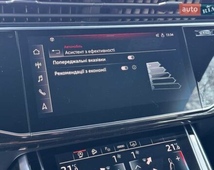 Сірий Ауді Q8, об'ємом двигуна 3 л та пробігом 67 тис. км за 73000 $, фото 51 на Automoto.ua
