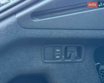 Сірий Ауді Q8, об'ємом двигуна 3 л та пробігом 67 тис. км за 73000 $, фото 20 на Automoto.ua