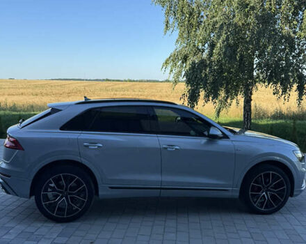 Серый Ауди Q8, объемом двигателя 3 л и пробегом 34 тыс. км за 68000 $, фото 3 на Automoto.ua