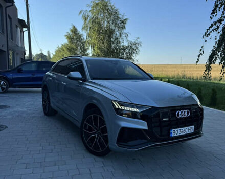 Серый Ауди Q8, объемом двигателя 3 л и пробегом 34 тыс. км за 68000 $, фото 2 на Automoto.ua