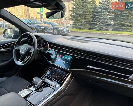 Сірий Ауді Q8, об'ємом двигуна 3 л та пробігом 67 тис. км за 73000 $, фото 81 на Automoto.ua