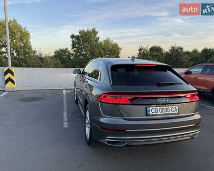 Серый Ауди Q8, объемом двигателя 2.97 л и пробегом 65 тыс. км за 72000 $, фото 2 на Automoto.ua