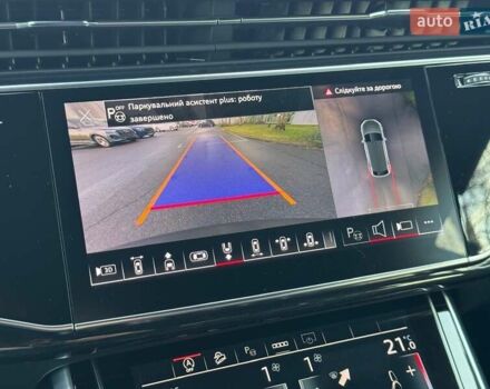 Сірий Ауді Q8, об'ємом двигуна 3 л та пробігом 67 тис. км за 73000 $, фото 61 на Automoto.ua