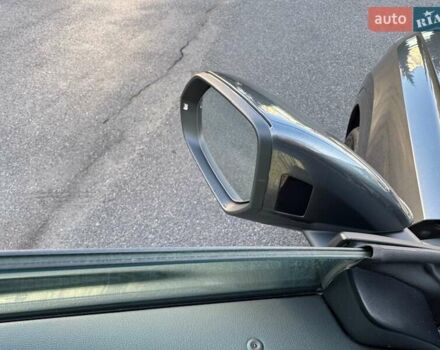 Сірий Ауді Q8, об'ємом двигуна 3 л та пробігом 67 тис. км за 73000 $, фото 27 на Automoto.ua