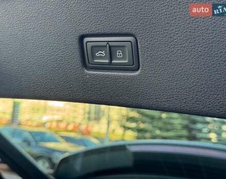 Сірий Ауді Q8, об'ємом двигуна 3 л та пробігом 67 тис. км за 73000 $, фото 19 на Automoto.ua