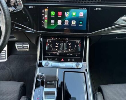 Сірий Ауді Q8, об'ємом двигуна 3 л та пробігом 67 тис. км за 73000 $, фото 41 на Automoto.ua