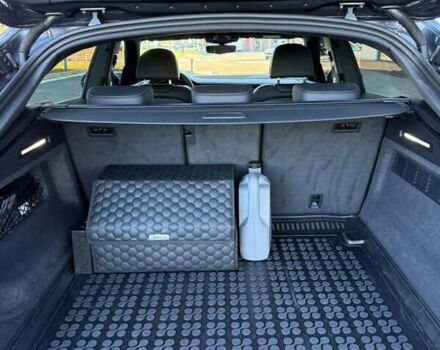 Серый Ауди Q8, объемом двигателя 2.97 л и пробегом 15 тыс. км за 101500 $, фото 11 на Automoto.ua