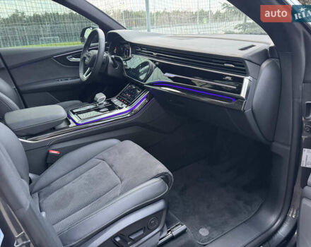 Сірий Ауді Q8, об'ємом двигуна 3 л та пробігом 24 тис. км за 89999 $, фото 45 на Automoto.ua