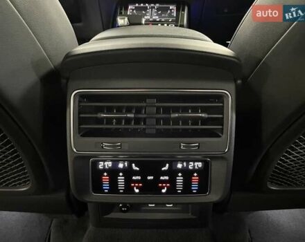 Серый Ауди Q8, объемом двигателя 2.97 л и пробегом 24 тыс. км за 97700 $, фото 39 на Automoto.ua