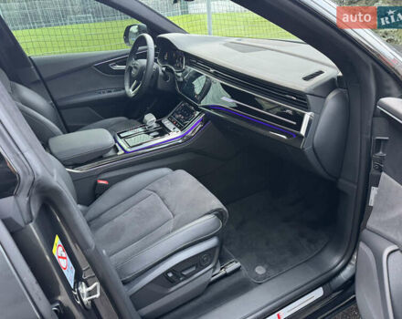 Сірий Ауді Q8, об'ємом двигуна 3 л та пробігом 24 тис. км за 89999 $, фото 44 на Automoto.ua