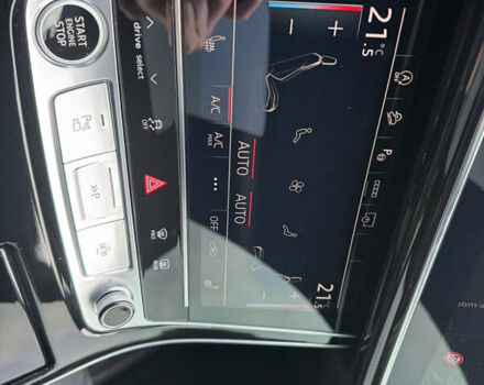 Сірий Ауді Q8, об'ємом двигуна 3 л та пробігом 24 тис. км за 89999 $, фото 38 на Automoto.ua