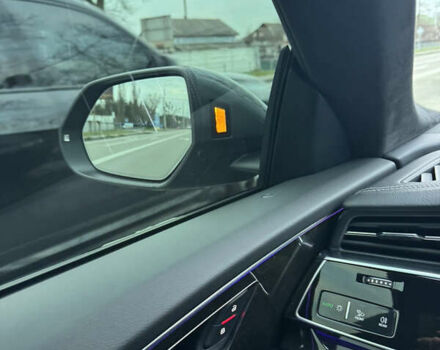 Сірий Ауді Q8, об'ємом двигуна 3 л та пробігом 24 тис. км за 89999 $, фото 54 на Automoto.ua