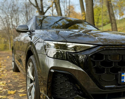 Серый Ауди Q8, объемом двигателя 3 л и пробегом 15 тыс. км за 99500 $, фото 2 на Automoto.ua