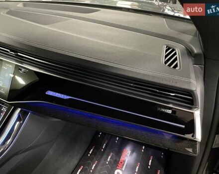 Серый Ауди Q8, объемом двигателя 2.97 л и пробегом 24 тыс. км за 97700 $, фото 45 на Automoto.ua