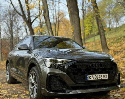 Серый Ауди Q8, объемом двигателя 3 л и пробегом 15 тыс. км за 99500 $, фото 3 на Automoto.ua
