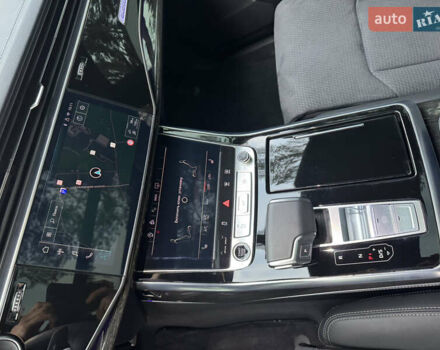 Сірий Ауді Q8, об'ємом двигуна 3 л та пробігом 24 тис. км за 89999 $, фото 36 на Automoto.ua
