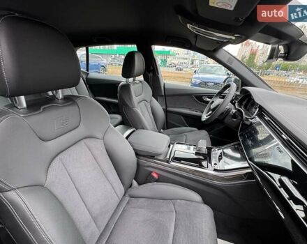 Серый Ауди Q8, объемом двигателя 3 л и пробегом 2 тыс. км за 106000 $, фото 84 на Automoto.ua