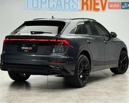 Серый Ауди Q8, объемом двигателя 3 л и пробегом 1 тыс. км за 106900 $, фото 5 на Automoto.ua