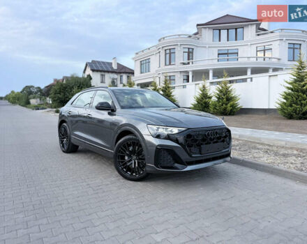 Серый Ауди Q8, объемом двигателя 3 л и пробегом 1 тыс. км за 115900 $, фото 1 на Automoto.ua