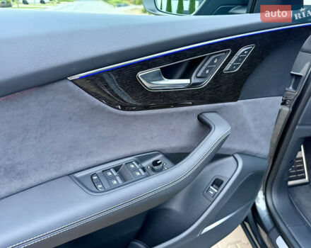 Серый Ауди Q8, объемом двигателя 3 л и пробегом 1 тыс. км за 115900 $, фото 42 на Automoto.ua