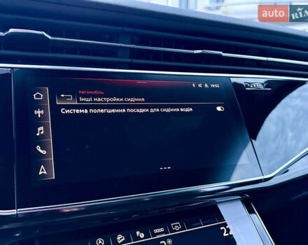 Серый Ауди Q8, объемом двигателя 3 л и пробегом 1 тыс. км за 115900 $, фото 59 на Automoto.ua