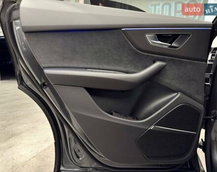 Серый Ауди Q8, объемом двигателя 3 л и пробегом 1 тыс. км за 106900 $, фото 39 на Automoto.ua