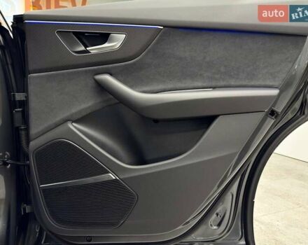 Серый Ауди Q8, объемом двигателя 3 л и пробегом 1 тыс. км за 106900 $, фото 37 на Automoto.ua