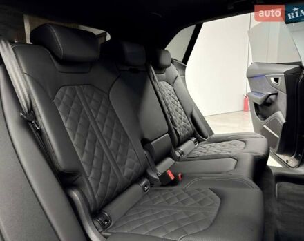 Серый Ауди Q8, объемом двигателя 3 л и пробегом 1 тыс. км за 106900 $, фото 40 на Automoto.ua