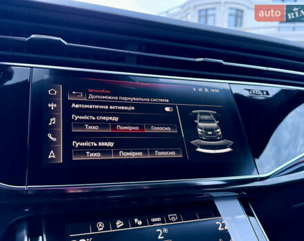 Серый Ауди Q8, объемом двигателя 3 л и пробегом 1 тыс. км за 115900 $, фото 62 на Automoto.ua