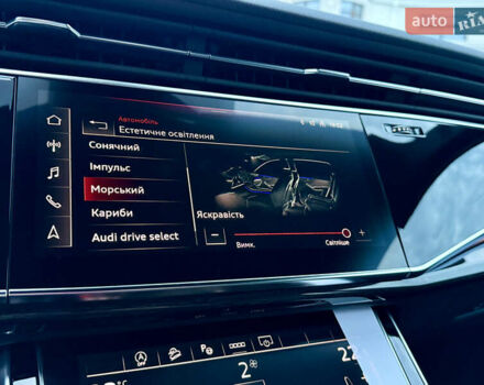 Серый Ауди Q8, объемом двигателя 3 л и пробегом 1 тыс. км за 115900 $, фото 61 на Automoto.ua