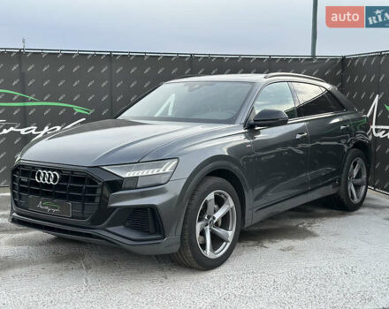 Серый Ауди Q8, объемом двигателя 3 л и пробегом 179 тыс. км за 51000 $, фото 1 на Automoto.ua