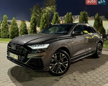 Серый Ауди Q8, объемом двигателя 3 л и пробегом 121 тыс. км за 42400 $, фото 1 на Automoto.ua